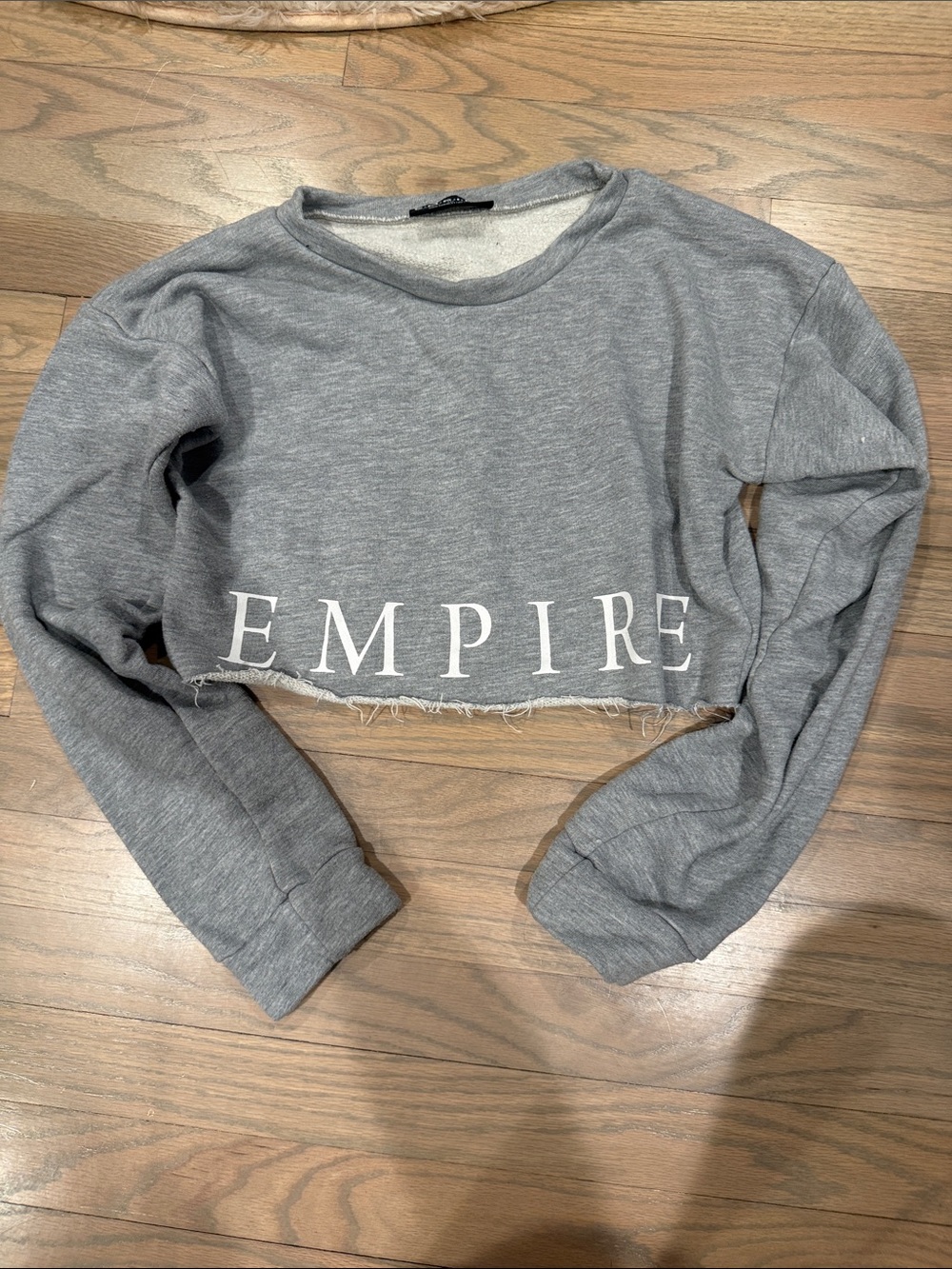 Cropped Gray Sweatshirt - Women's Long Sleeve Crop Top